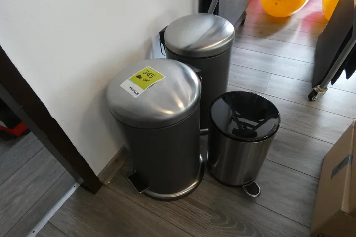 3x Mülleimer